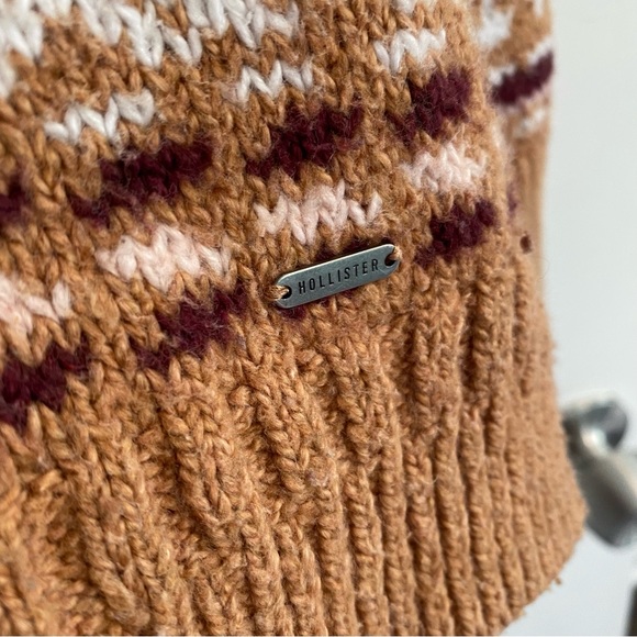 Knit Hollister Hoodie - Picture 2 of 4